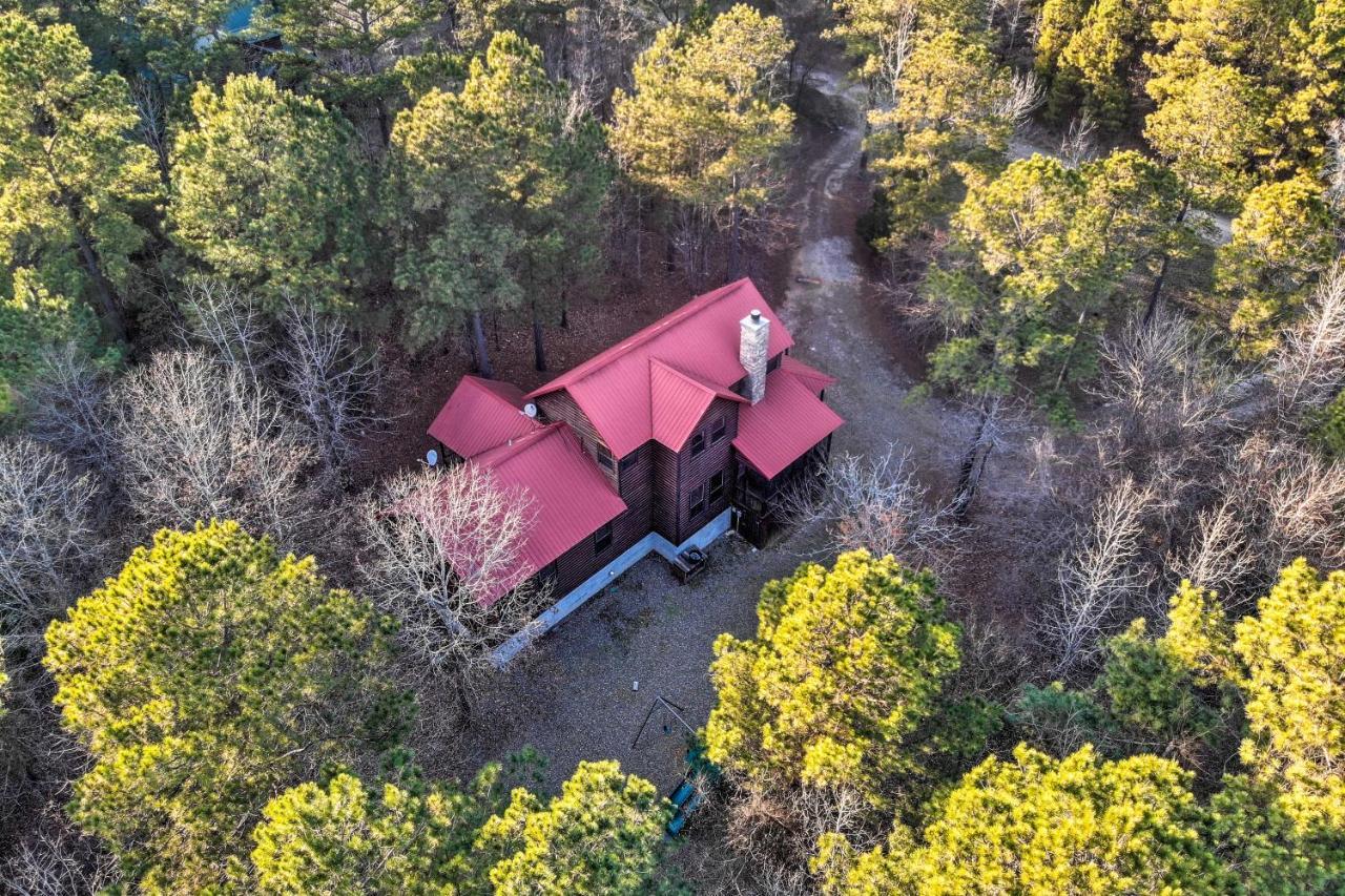 Broken Bow Cabin With Deck, Hot Tub And Fire Pit! Εξωτερικό φωτογραφία