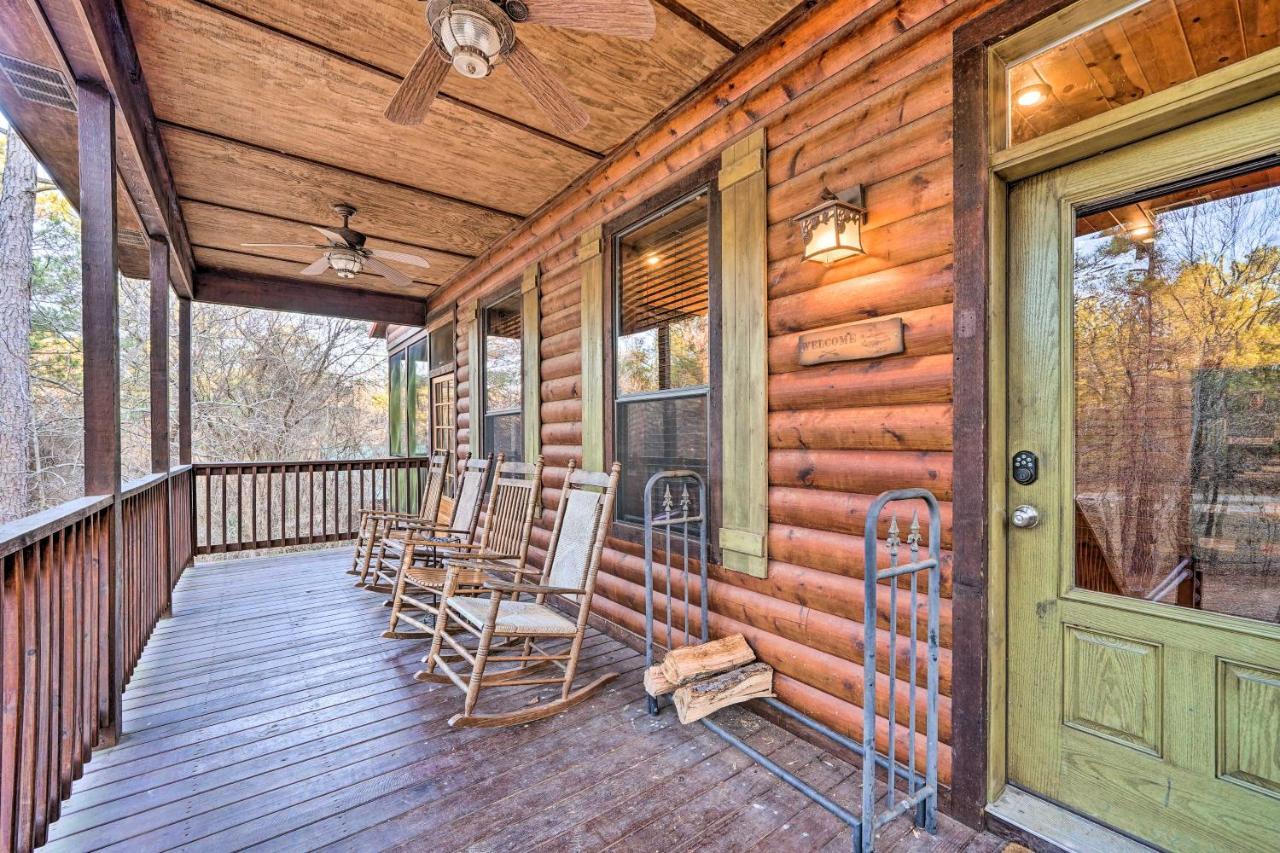 Broken Bow Cabin With Deck, Hot Tub And Fire Pit! Εξωτερικό φωτογραφία