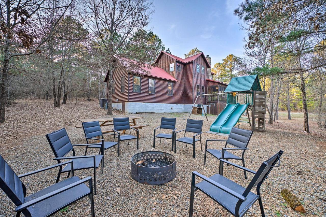 Broken Bow Cabin With Deck, Hot Tub And Fire Pit! Εξωτερικό φωτογραφία